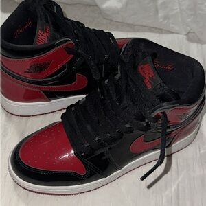 Nike Air Jordan 1s Black and Red High Tops youth5 unisex